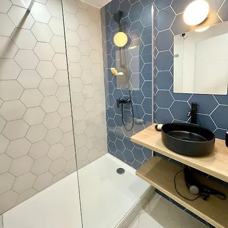 Le Bleu Denim - Hyper Centre Apartment *